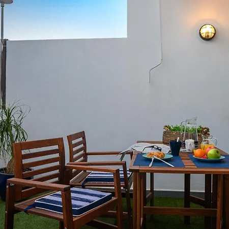 La Marinera House - Near The Beach, Air-con, Fast Wifi And Sat Tv By Lanzarote Playa Blanca (Lanzarote)