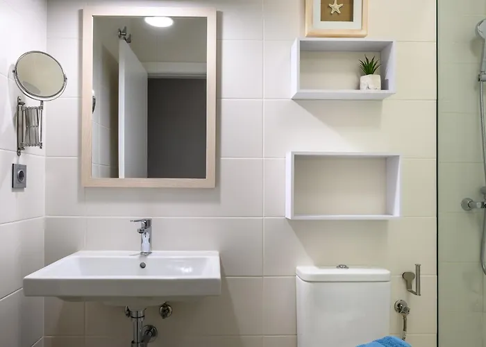 Vakantiehuis La Marinera House - Near The Beach, Air-con, Fast Wifi And Sat Tv By Lanzarote Playa Blanca (Lanzarote)