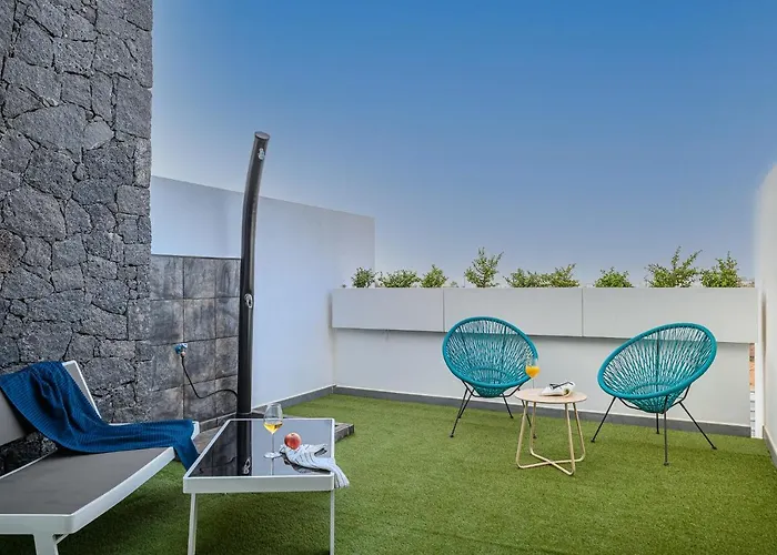 La Marinera House - Near The Beach, Air-con, Fast Wifi And Sat Tv By Lanzarote Vakantiehuis