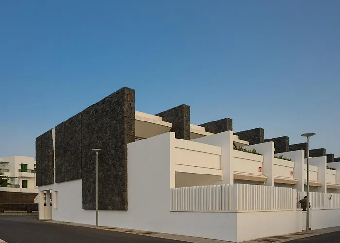 La Marinera House - Near The Beach, Air-con, Fast Wifi And Sat Tv By Lanzarote